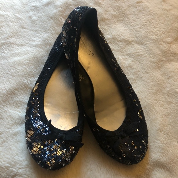 Black and silver sequined ballet flats 8.5 Nice! - Picture 2 of 8